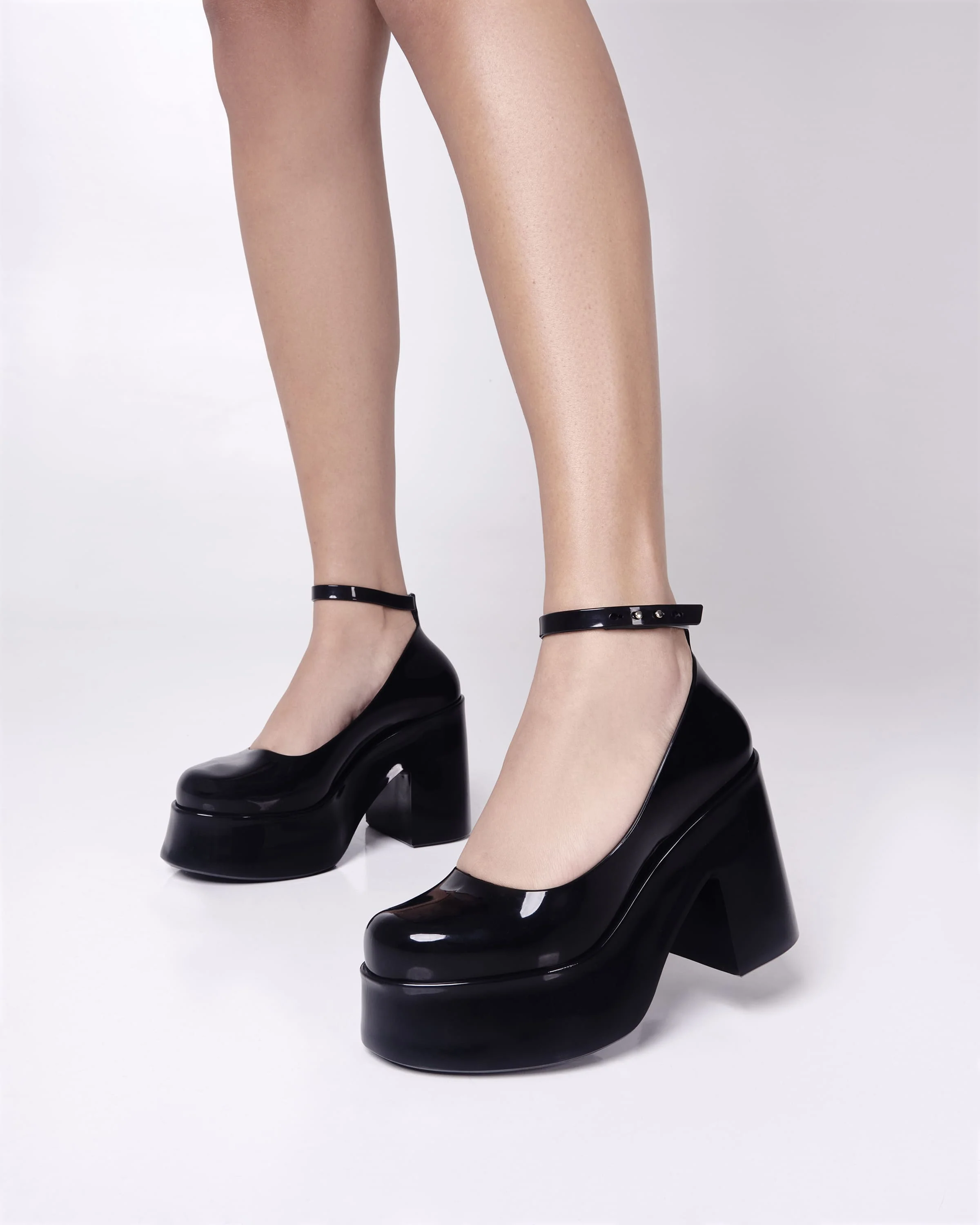 Doll Heel - Image 2