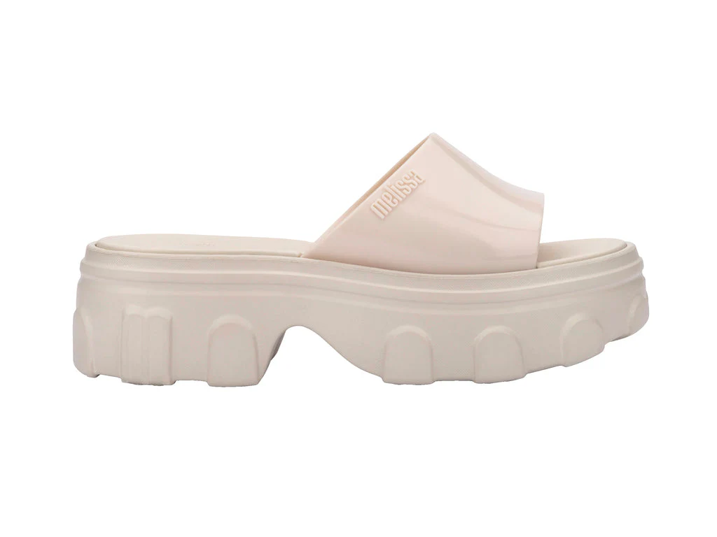 Ella Slide - Image 4