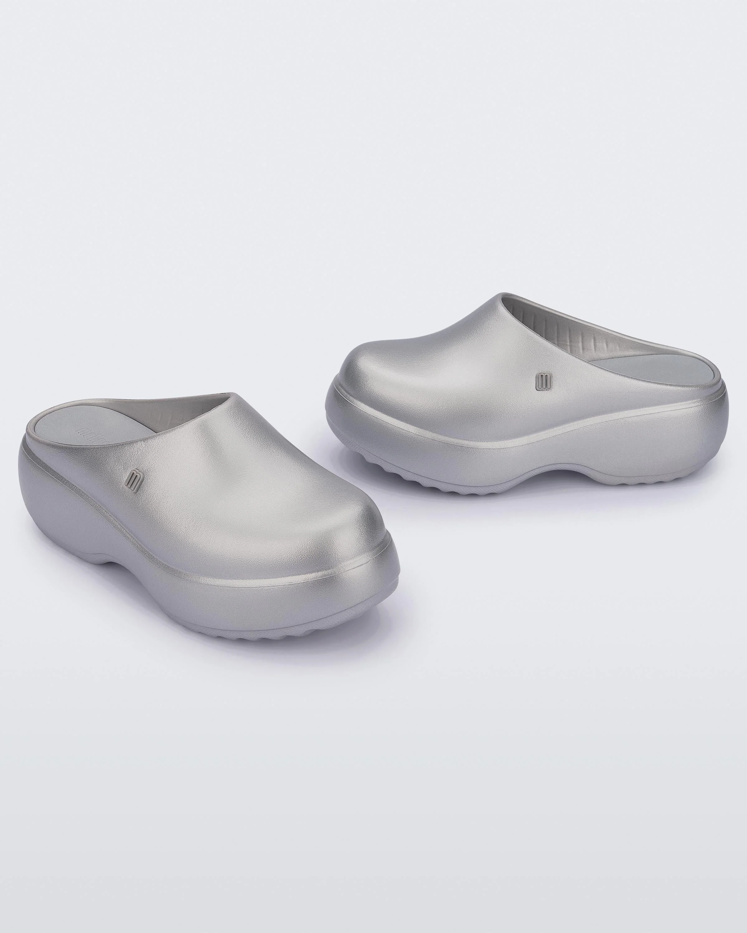 Free Clog Platform - Image 2