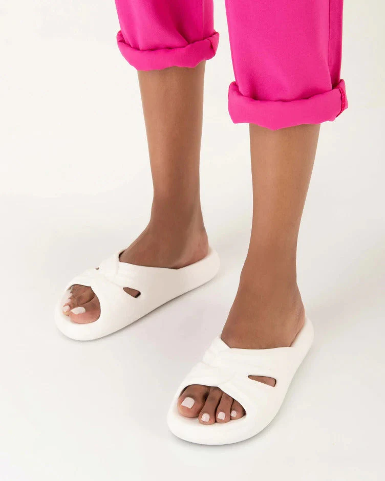 Free Slide - Image 2