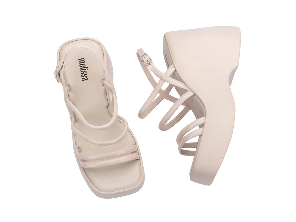 Jessie - Image 8
