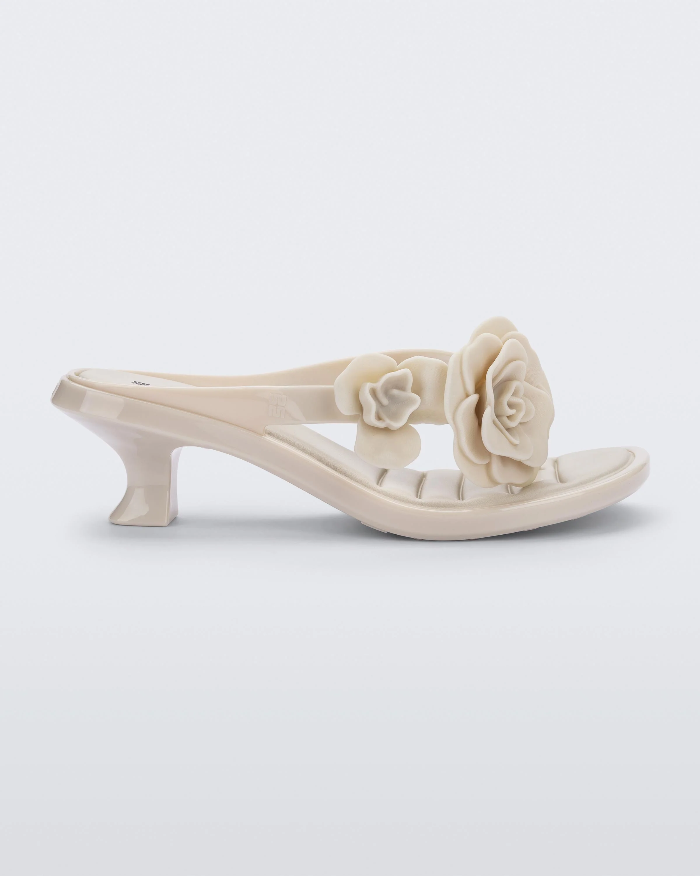 Kitten Heel Petals - Image 3