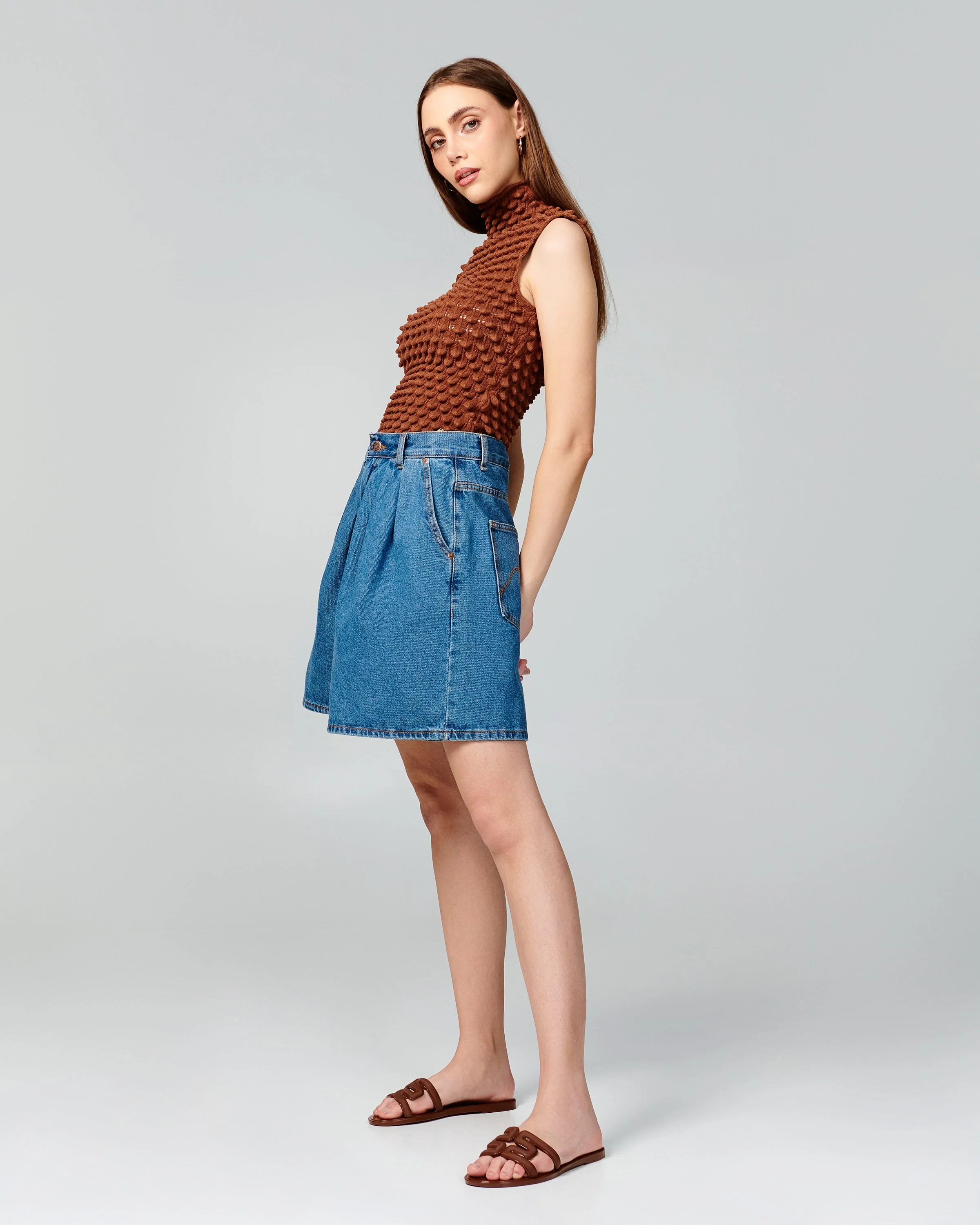 M Slide - Image 5