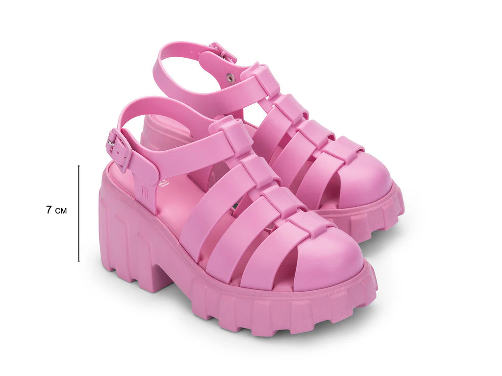 Megan - Image 12