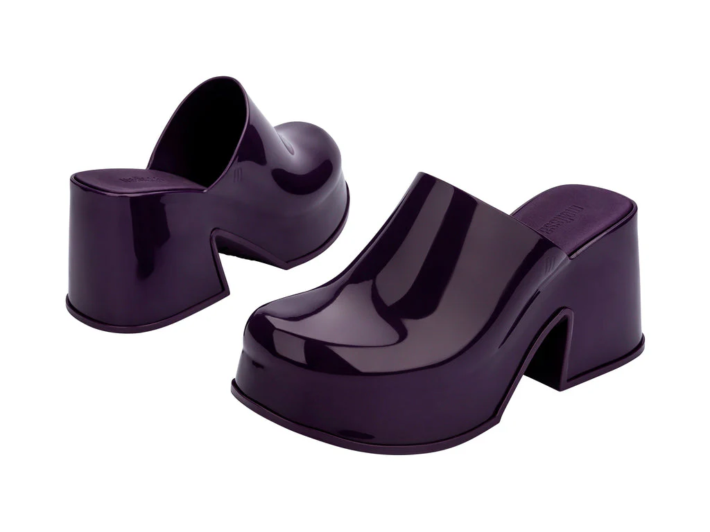 Mia - Image 7